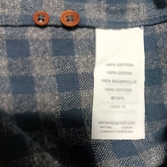 J. Crew Plaid flannel long sleeve button down Shirt. Men's size XL. - Picture 5 of 9